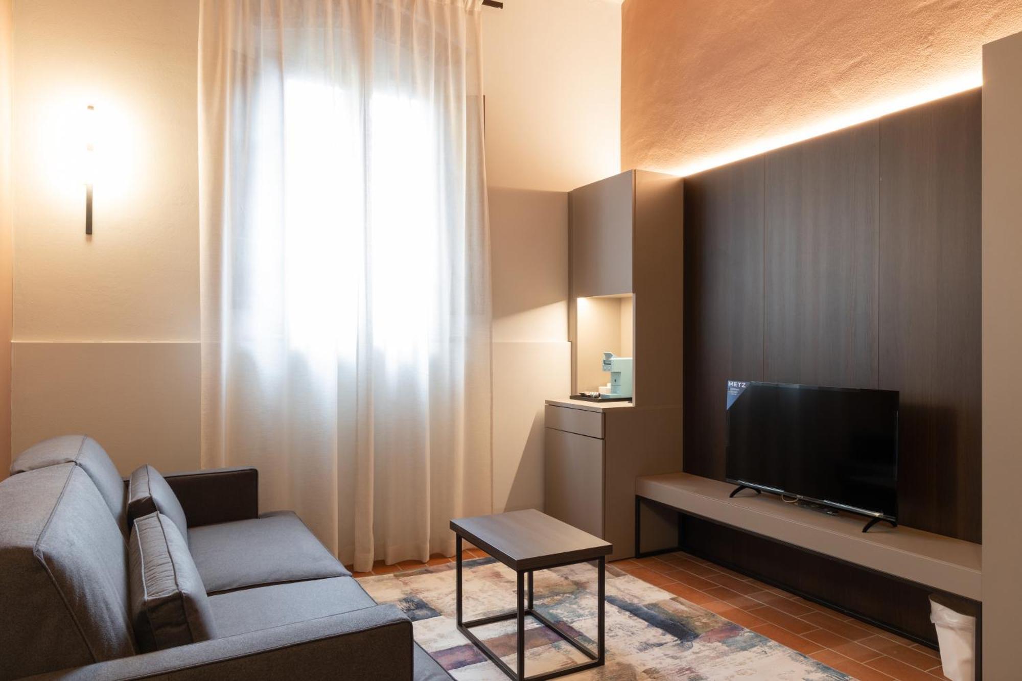 Borgo Bucciano Villa ซานมีเนียโต ภายนอก รูปภาพ